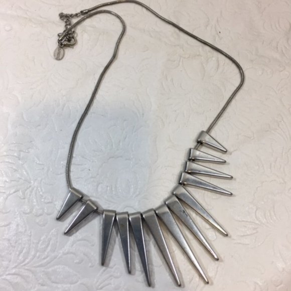 Vtg EXPRESS Silver-Tone Spike Pendant Bib Style Grunge Necklace 20" - Picture 1 of 7